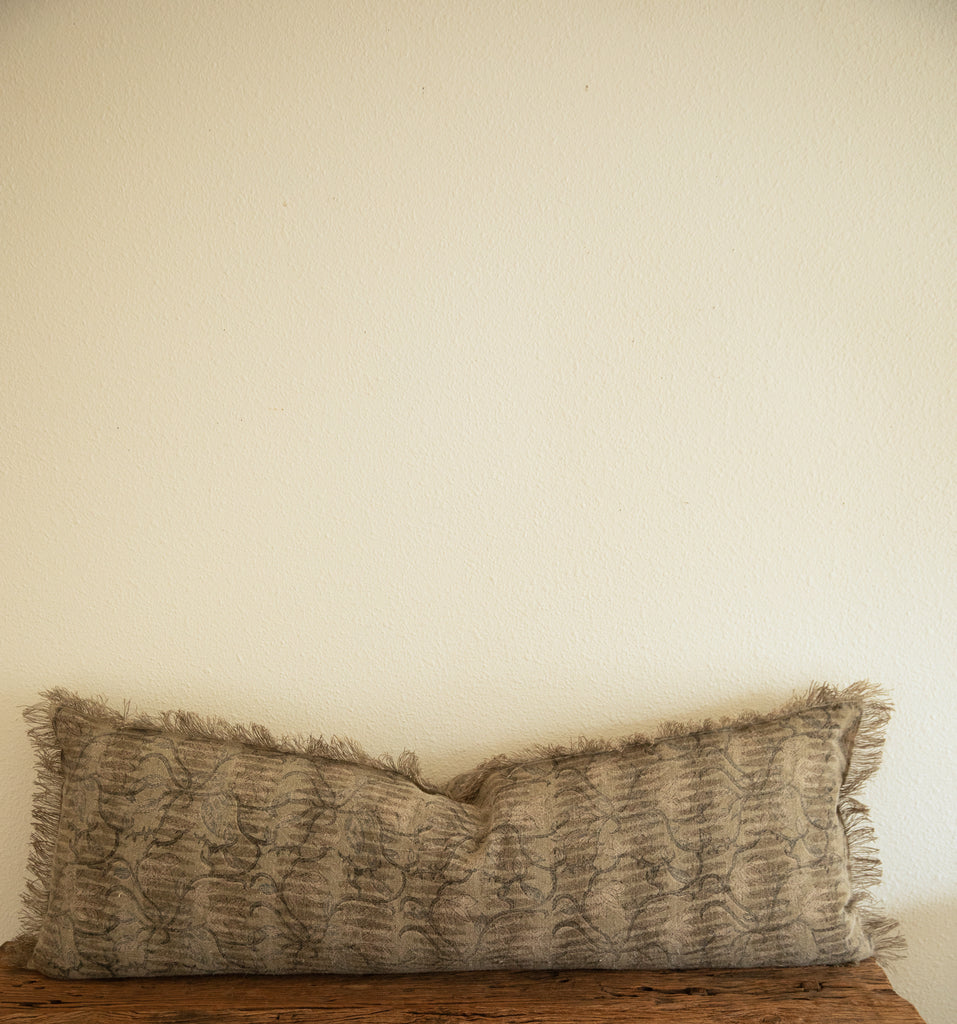 Over-dyed Pillow Mud Lumbar